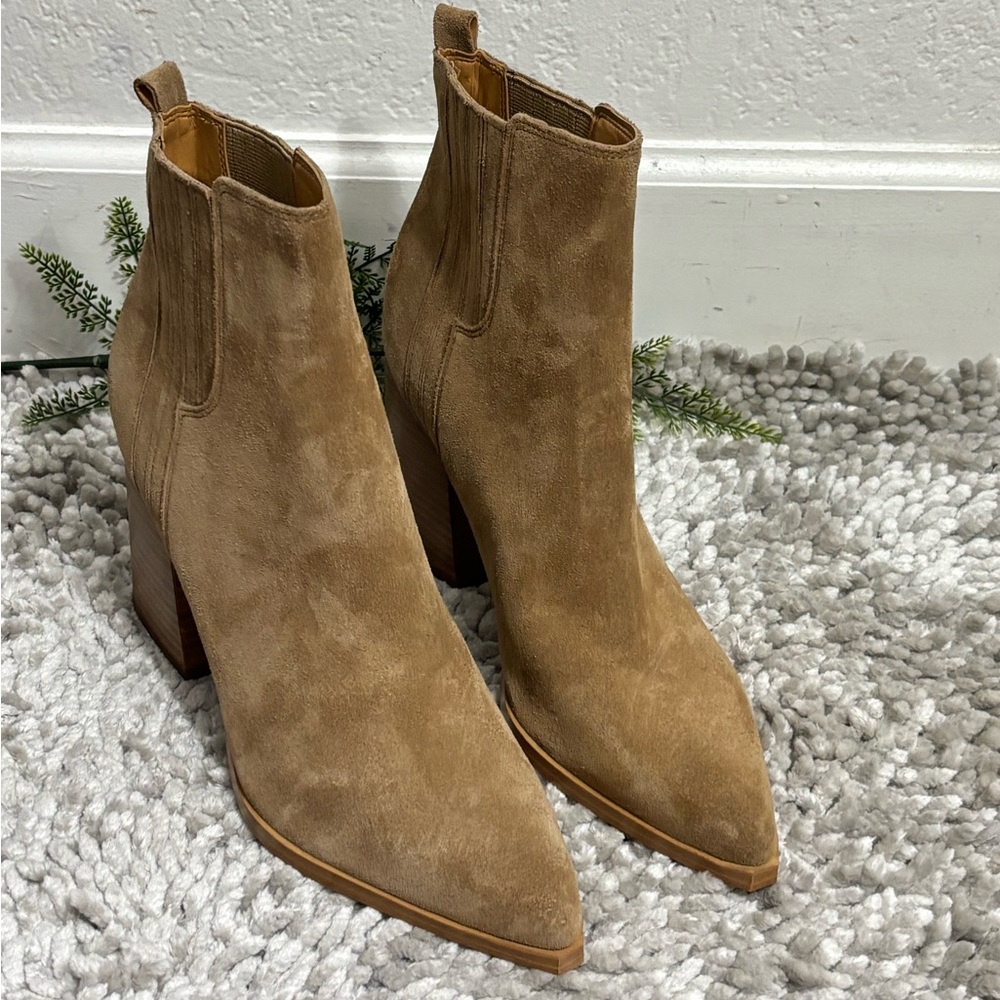 Marc Fisher LTD Woman OSHAY Pointed Toe Bootie Size: 10M - Picture 2 of 6